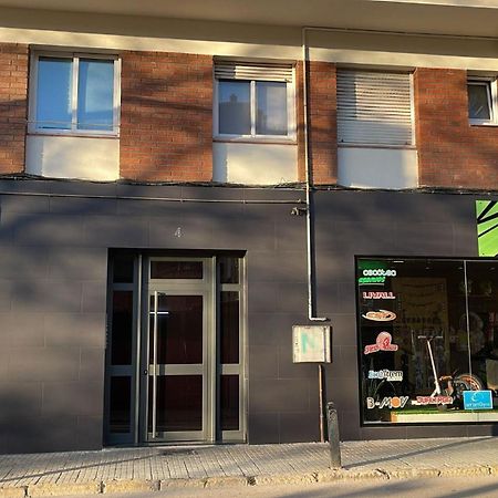 Cadillac Lujo Total Sin Pasar Por Un Hotel Cornellà de Llobregat Exteriér fotografie